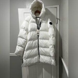 Fabletics Bryce Puffer Coat in White